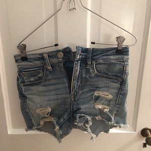 American eagle ripped short WITH TAGS